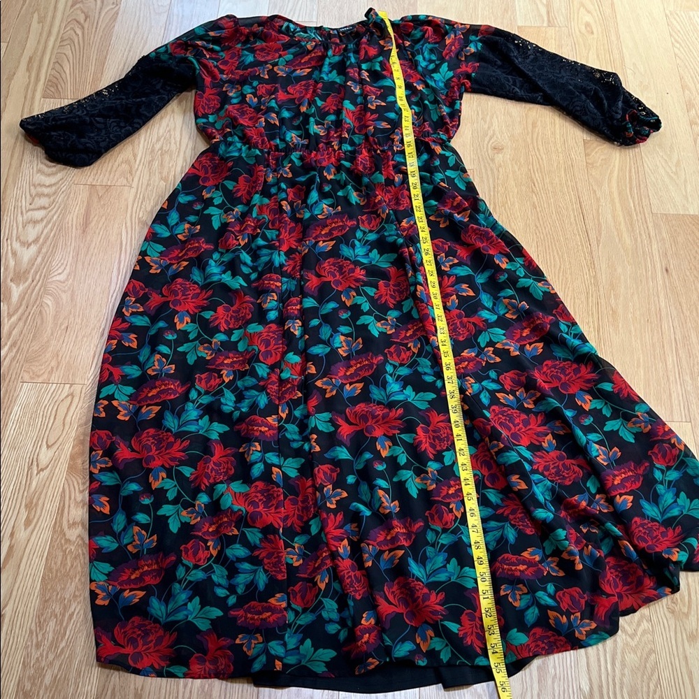 Torrid 2X Floral Maxi Dress with Lace Sleeves. - Picture 11 of 12
